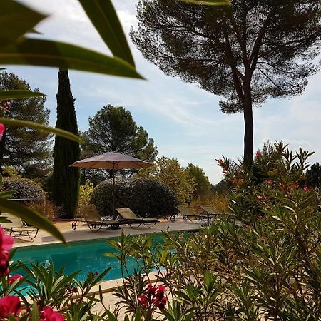 Les Mazets Du Luberon Bed & Breakfast Puget Exterior foto