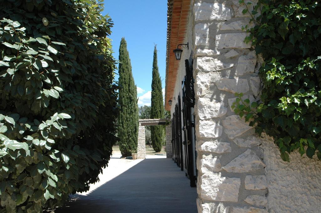 Les Mazets Du Luberon Bed & Breakfast Puget Exterior foto