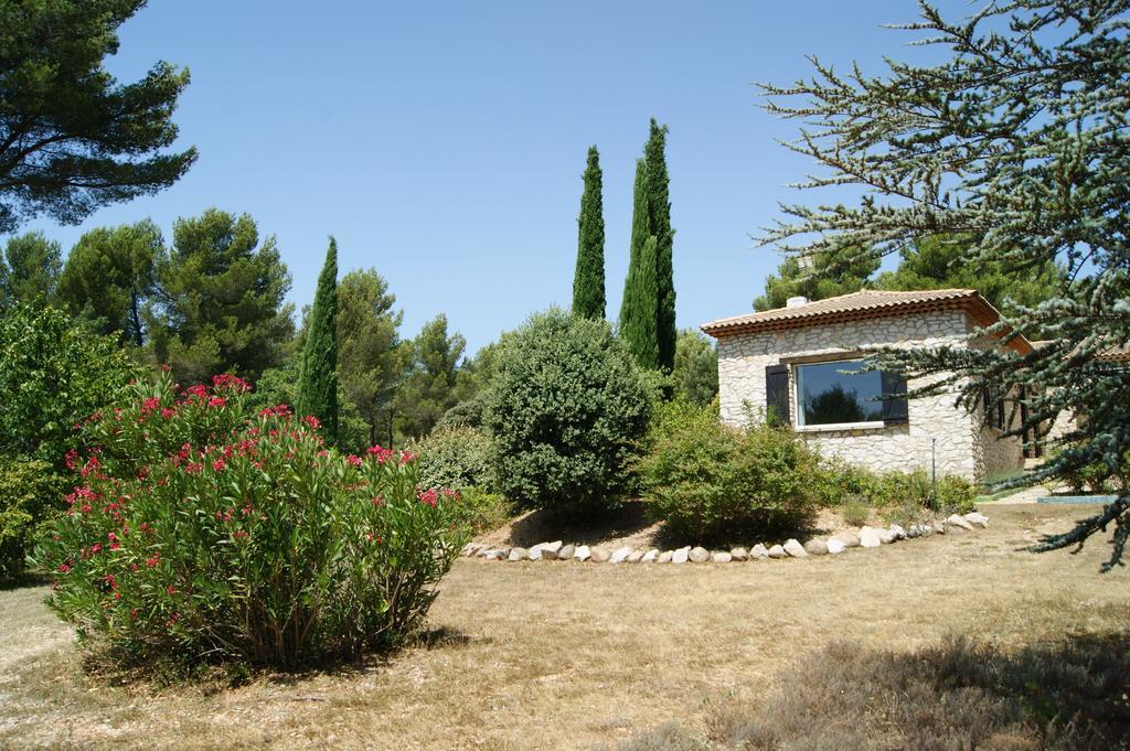 Les Mazets Du Luberon Bed & Breakfast Puget Exterior foto