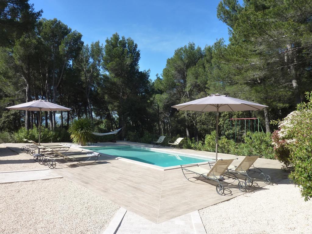 Les Mazets Du Luberon Bed & Breakfast Puget Exterior foto
