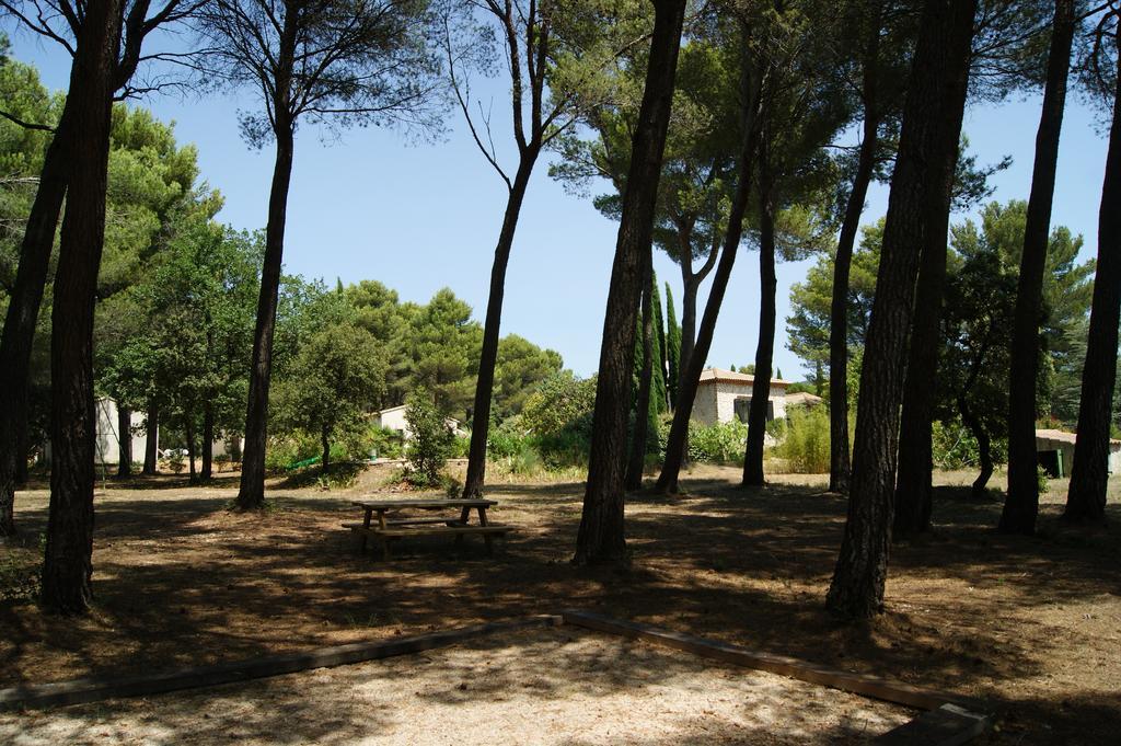 Les Mazets Du Luberon Bed & Breakfast Puget Exterior foto